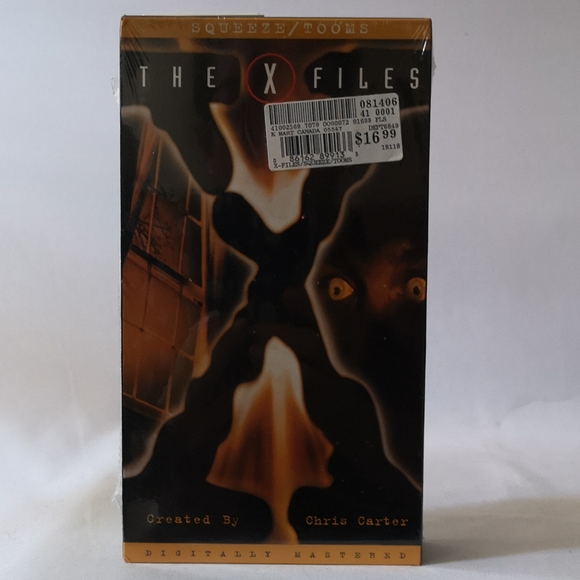 Set of Five Brand New, The X-Files VHS Uncut 2 Episodes w Bonus Collector Cards - Picture 6 of 6